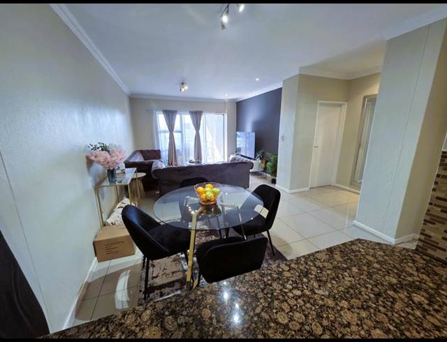 2 BEDROOM PROPERTY TO RENT IN SANDTON CENTRAL